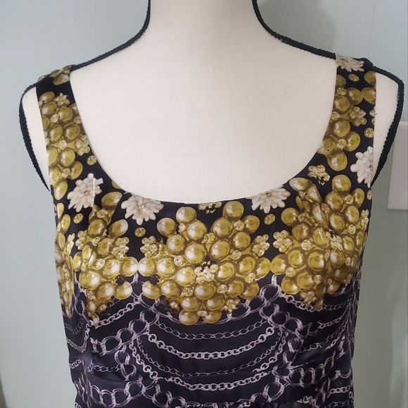 CAbi pearls and chains 100% silk medium scoopneck camisole tank top - Picture 2 of 10